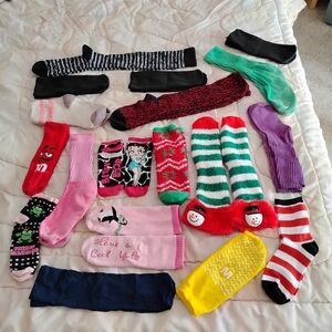 Lot Of Women's Socks (18)
